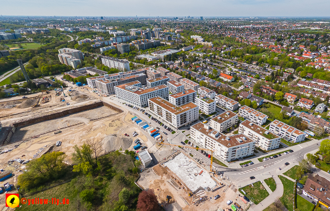 04.05.2023 - Luftbilder vom Alexisqaurtier und Pandion Verde in Neuperlach
